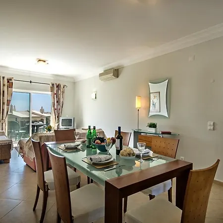 80 Fairviews Village Boavista